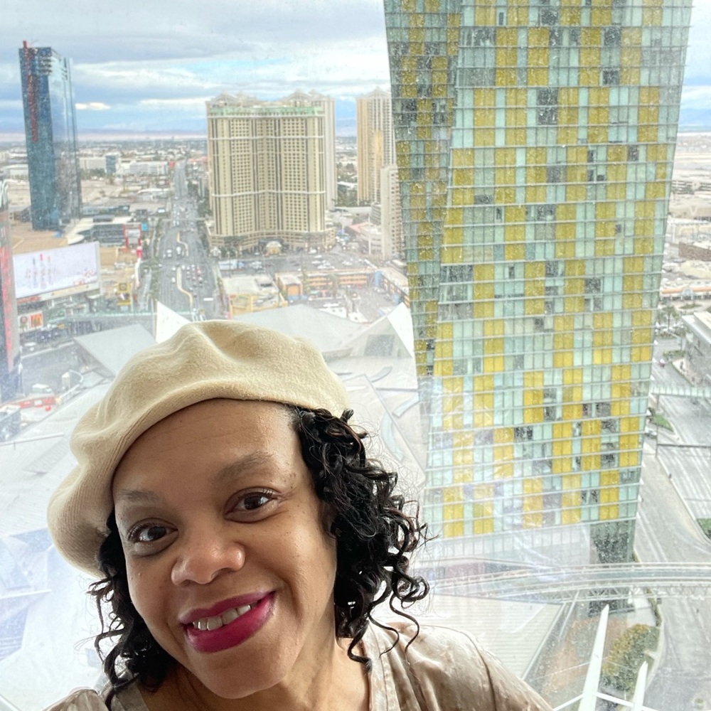 Meet your Posher, Velinda